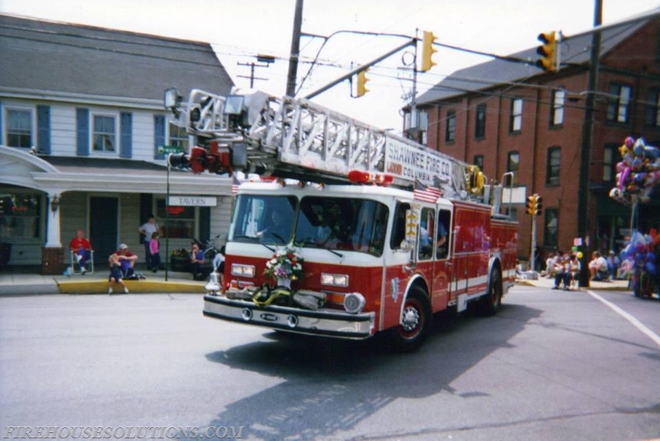 1990 E-One 110' Ladder